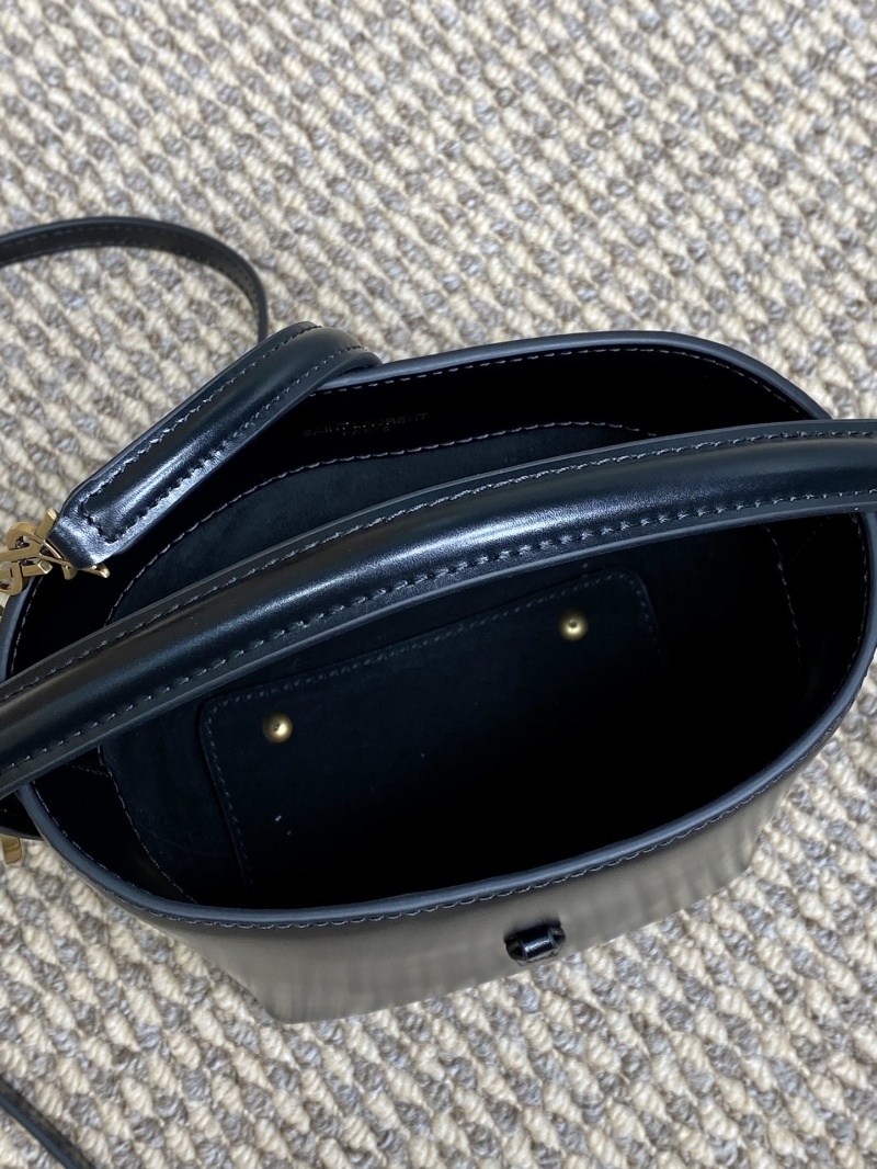 Y51 top handle bags
